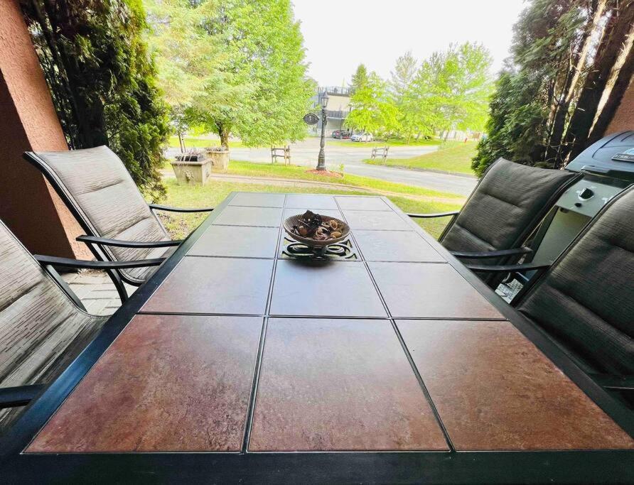 P Tit Boreal- 2 Minutes De La Plage Memphremagog Apartment Екстериор снимка
