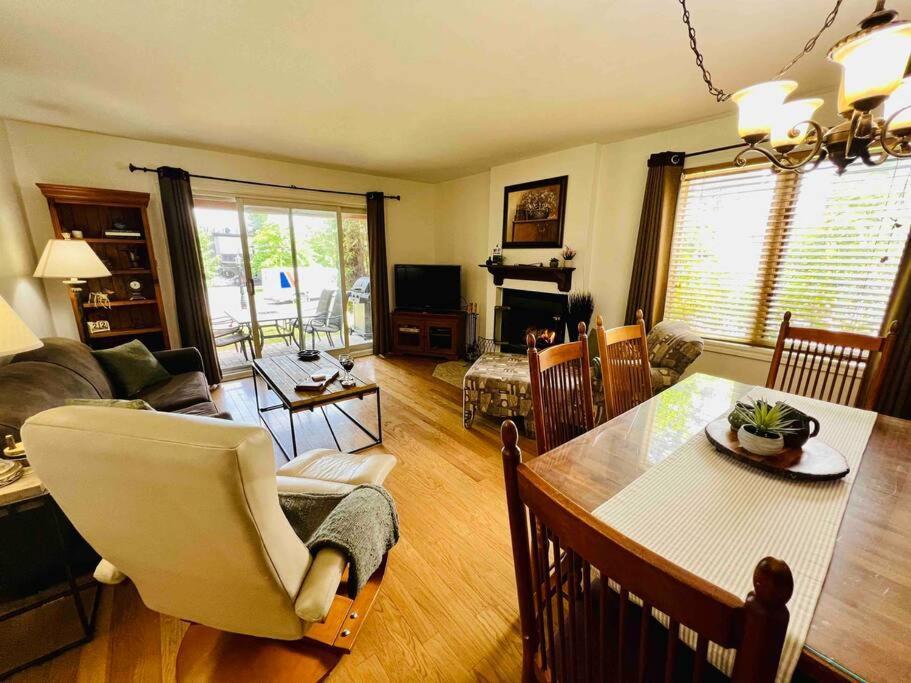 P Tit Boreal- 2 Minutes De La Plage Memphremagog Apartment Екстериор снимка