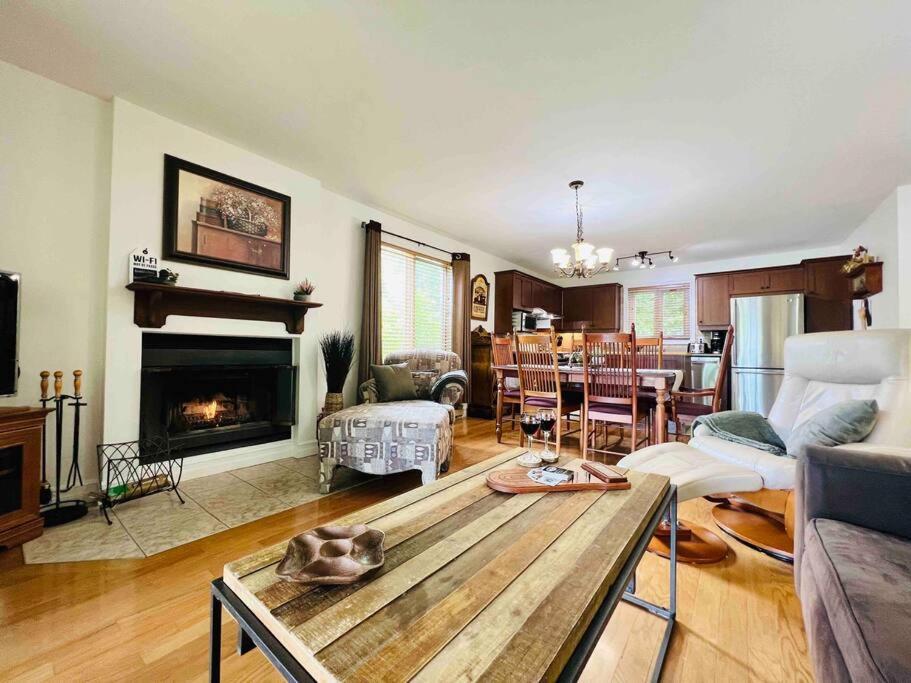 P Tit Boreal- 2 Minutes De La Plage Memphremagog Apartment Екстериор снимка